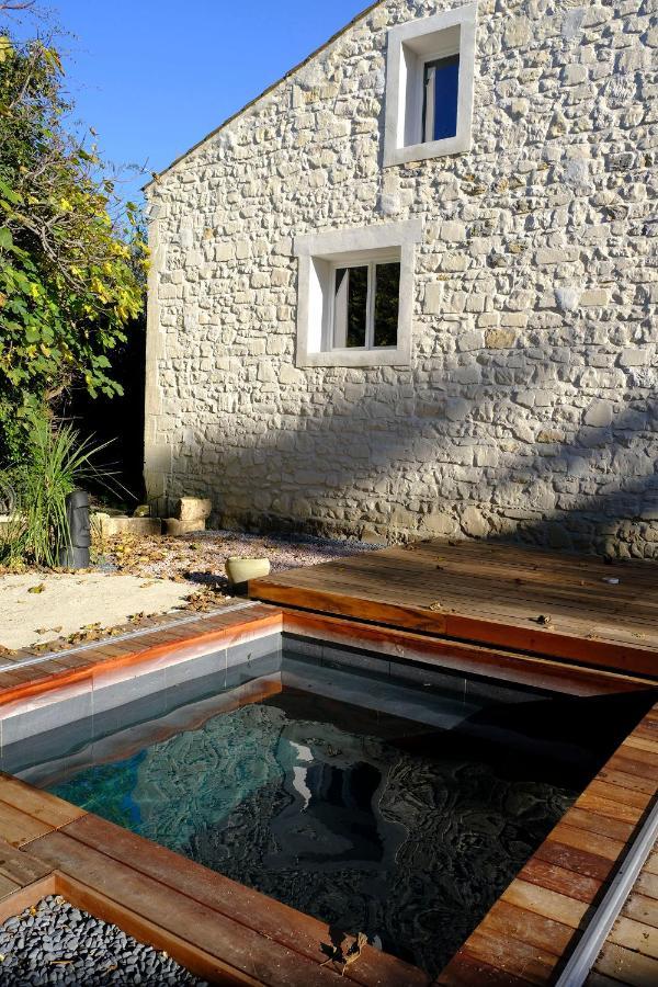 Bed and Breakfast Le Loft De La Grange Арль Екстер'єр фото